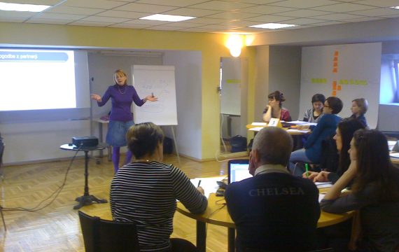 Open enrollment in the program projects training for leaders of developing and implementing EU