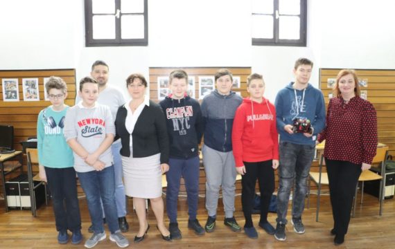 Predstavljeni mladi robotičari OŠ “Antun Nemčić Gostovinski”