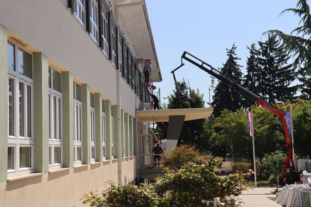 Obilazak radova energetska obnova OŠ Đuro Ester