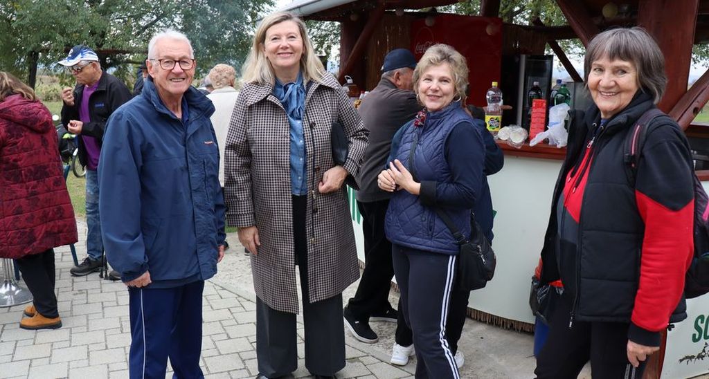 Jesenska kestenijada okupila koprivničke umirovljenike na Cerinama