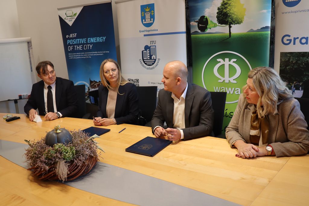 POTPISAN UGOVOR O NABAVI ELEKTRIČNIH MINIBUSEVA ZA JAVNI GRADSKI PRIJEVOZ U KOPRIVNICI