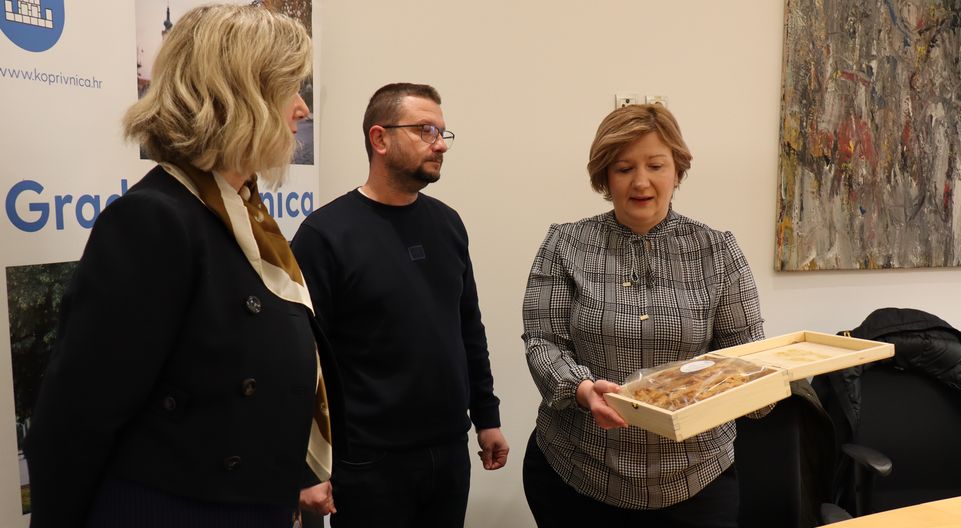 Predstavljena „Koprivnička torta”: nova slastica posvećena gradu