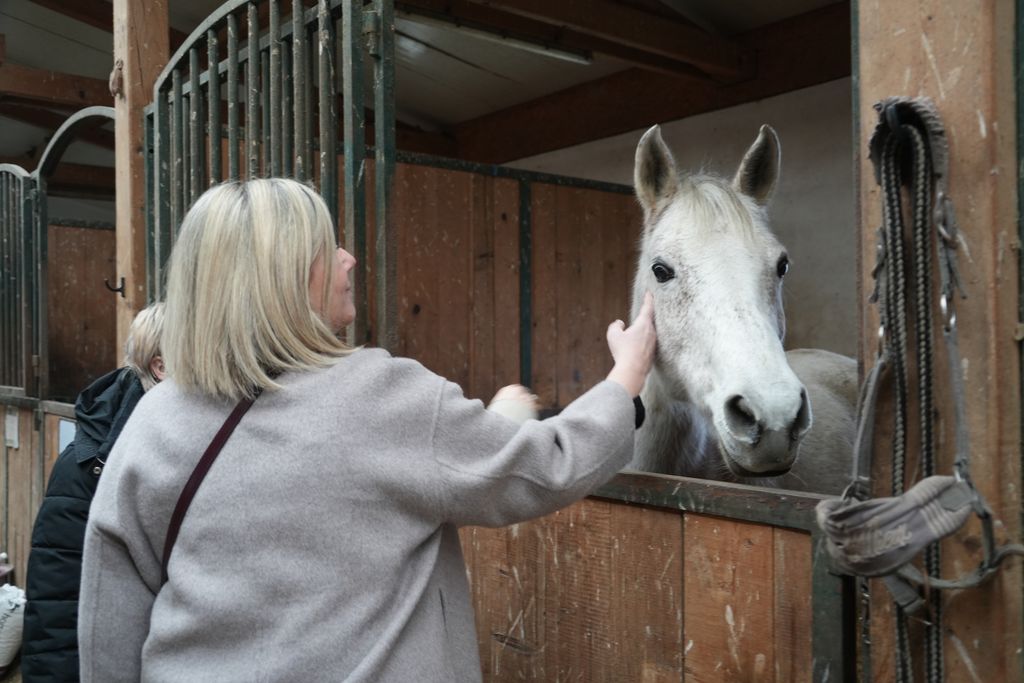 Grad Koprivnica osigurao potporu za nastavak terapijskog jahanja Udruge Osmijeh
