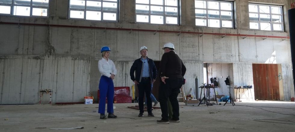 Gradonačelnik Jakšić obišao radove na dogradnji Osnovne škole Braća Radić