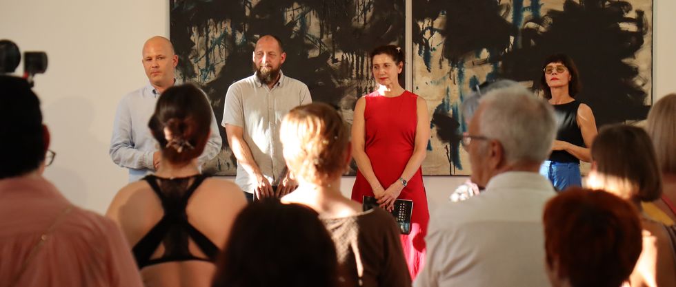 Brojni posjetitelji na otvorenju izložbe Gordane Špoljar Andrašić u Kulturnom centru prim. dr. Krešimir Švarc